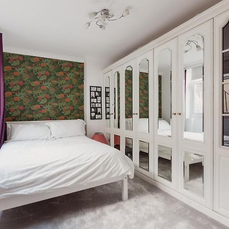 Charming & Beautiful 2 Bed Flat In Zone 1 Apartman London Kültér fotó