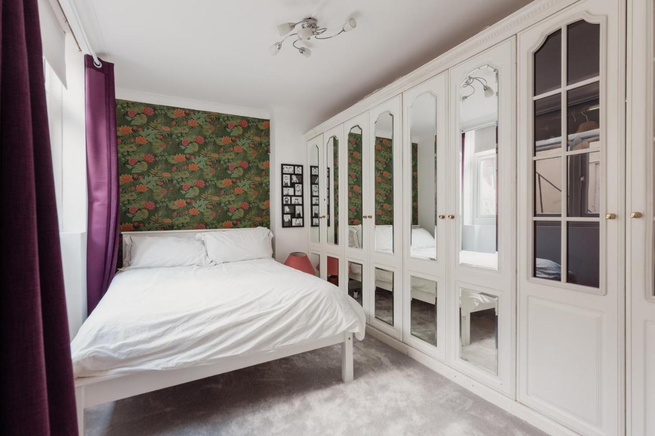 Charming & Beautiful 2 Bed Flat In Zone 1 Apartman London Kültér fotó